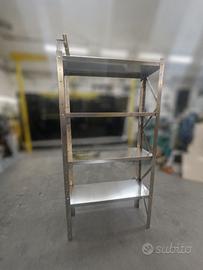 Scaffale  su miisura in Acciao Inox