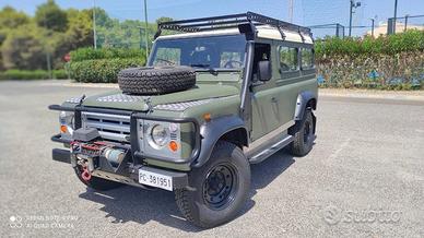 Land Rover Defender 110