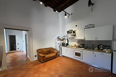 2 LOCALI A VIETRI SUL MARE