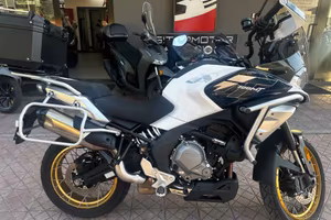 Cf Moto 700MT Adventure