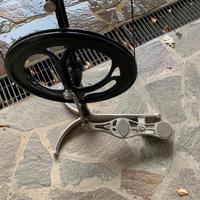 Trapano a pedale dentista antico