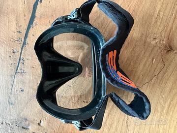 Maschera nera SCUBAPRO no frame