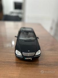 Mercedes S-Class W220 Maisto 1:18