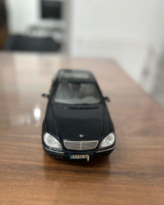 Mercedes S-Class W220 Maisto 1:18