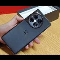 ONEPLUS 12   16/512