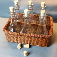 cestino con Flaconcini in Vetro