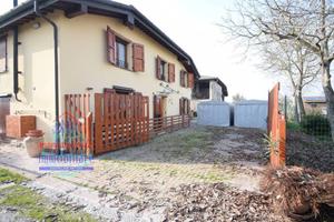 Villa di 145 m² con 5 locali a Castello d'Argile