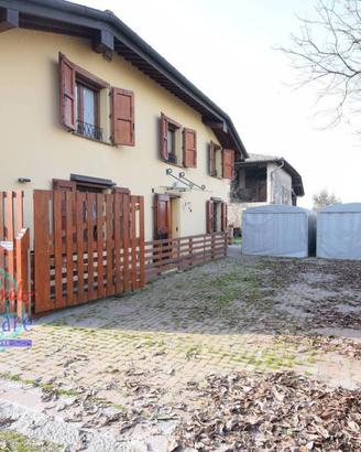 Villa di 145 m² con 5 locali a Castello d'Argile