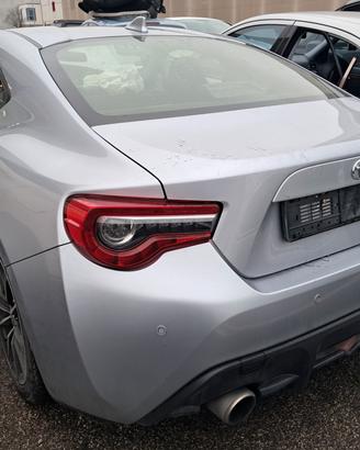 Toyota Gt-86 anno 2017 ricambi usati