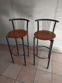 sgabelli metallo e legno