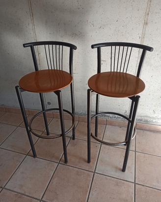 sgabelli metallo e legno