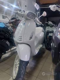 Piaggio vespa 125 2022 km 1345