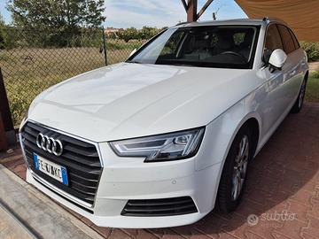Audi A4 Avant Ultra Business, 2.0 TDI 190 CV