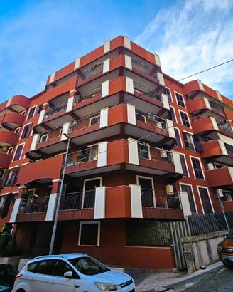Pressi Villa Mazzini, prestigioso appartamento