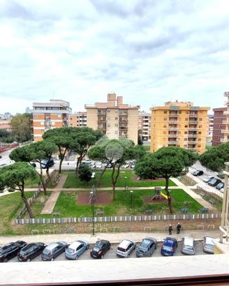 4 LOCALI A LATINA