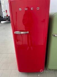 Frigorifero Smeg rosso vintage