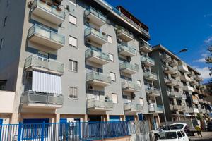 Zona oreto nuova, attico rifinito