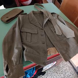 divisa militare  giacca , cappello , pantaloni 