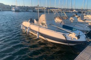 Barca a motore Aphrodite 650