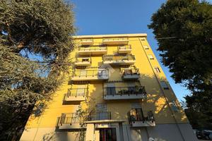 4 LOCALI A MIRANDOLA