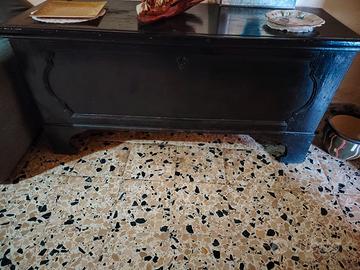 cassapanca antica 