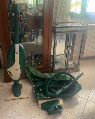 Folletto Vorwerk VK140 con battitappeto e accessor