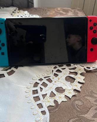 Nintendo switch oled completa di giochi e VR