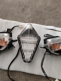 frecce anteriori e posteriori più stop Tmax 530 or