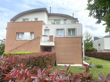 APPARTAMENTO CON AMPIA TERRAZZA ED INGRESSO INDIPE
