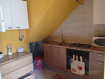 Monolocale arredato zona centrale