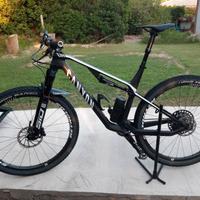 Canyon Lux CF8