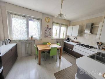 Appartamento di 95 m² con 3 locali e box auto a Bo