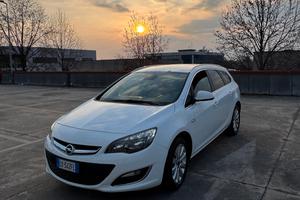 Opel Astra 1.6 diesel EURO 6 NEOPATENTATI 