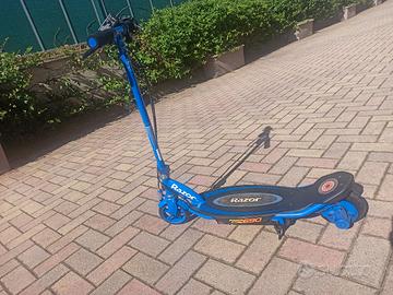 Monopattino Elettrico Razor Power Core E90