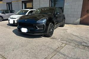 PORSCHE Macan 2.0