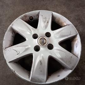 Cerchi in lega 15 Nissan Micra