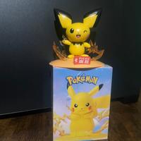 Pokémon Figure Pichu con Base Diorama