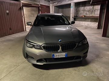 BMW Serie 3 Touring  xdrive Anno 2022