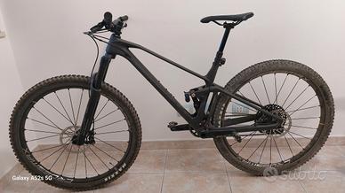 mondraker f podium carbon  se M specialized santa 