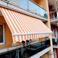 TENDA DA SOLE MOTORIZZATA