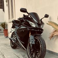 Yamaha yzf-r 125 2018
