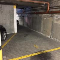 Posto auto coperto in garage