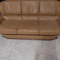 divano  piu 2 poltrone 