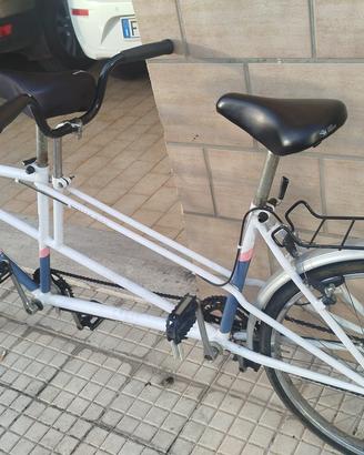 TANDEM     BELLO  !!!!