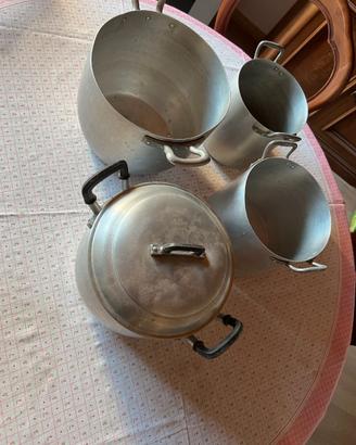 Set Pentole Vintage --- in Alluminio ---