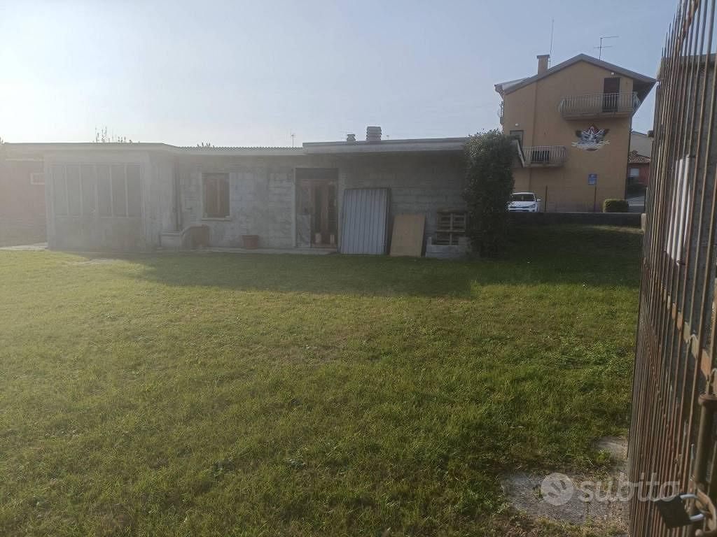Terreno di 1423 m² a Buja - Vista 2