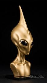 scultura alieno Gold, decorata a mano