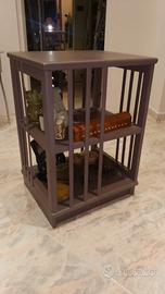 Tavolinetto porta libri