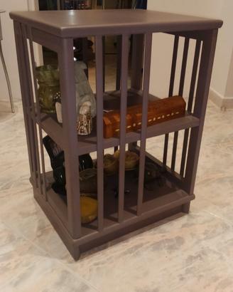 Tavolinetto porta libri