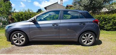 HYUNDAI i20 - 2015